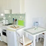 Villa Kamari *